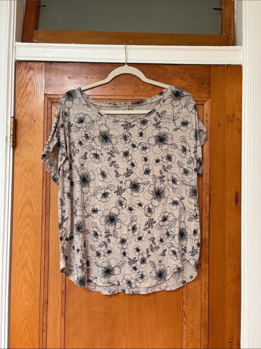 Ann Taylor Taupe/Black Short-Sleeve Linen Top